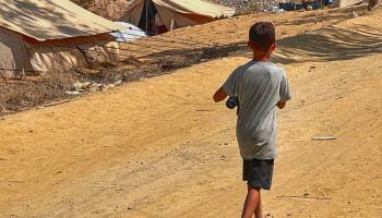 أطفال مغاربة في مخيمات المتضررين من زلزال المغرب (سعيد الشريف/ الأناضول)
