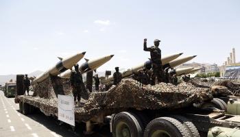 باتت الجماعات المسلحة منتشرة في اليمن (محمد حمود/Getty)