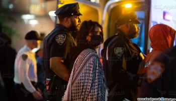 اعتقال متظاهرين مؤيدين لفلسطين في مدينة نيويورك