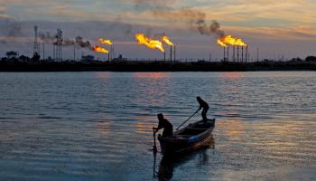 منشآت نفطية في البصرة في العراق (حسين فالح/ فرانس برس)