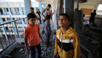 مدرسة أونروا استهدفها قصف إسرائيلي في غزة (فتحي مجدي/ Getty)