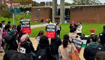 مظاهرة طلابية في جامعة ساسكس تنديدا بالعدوان الاسرائيلي