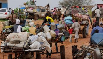 تتواصل عمليات النزوح من دارفور (زهرة بن سمرة/رويترز)