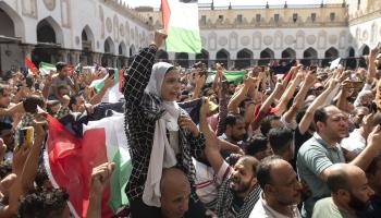 خلال تظاهرة في الأزهر دعماً لغزة، أكتوبر الماضي (محمد حسام/Getty)