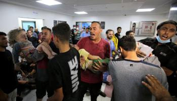 جميع مستشفيات غزة على حافة الانهيار (بشار طالب/فرانس برس)