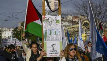 من مسيرة في لشبونة دعماً للقضية الفلسطينية، 8 ديسمبر/ كانون الأوّل 2023 (Getty)