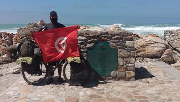 الشاب التونسي خالد الشايبي في رأس أقولاس