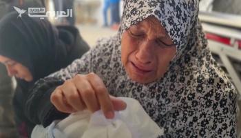 طفل ولد خلال الحرب ورحل فيها.. صغار غزة يواجهون الموت قبل الحياة