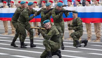 ستجرى زيادة 170 ألف عسكري للجيش الروسي (Getty)