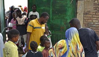 نزح ملايين السودانيين بسبب الحرب (فرانس برس)