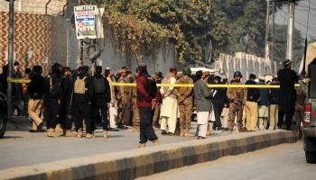 أعمال العنف تتكرر في أنحاء باكستان (حسين علي/الأناضول)