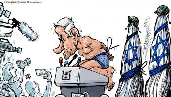 كاريكاتير نتنياهو المقيد العاري / حجاج