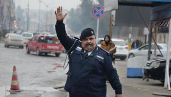 عنصر شرطة مرور في العراق (زيد العبيدي/ فرانس برس)