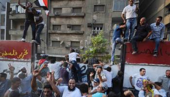 الاحتجاجات أمام السفارة الإسرائيلية بمصر، سبتمبر 2011 (محمد حسام/فرانس برس)