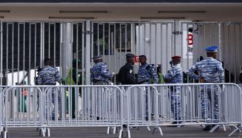 الشرطة العاجية تبدأ في مكافحة السوق السوداء في كأس أمم أفريقيا