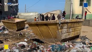 النفايات وانعدام المياه يلاحقان النازحين في مخيم تل السلطان برفح