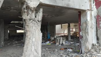 آثار القصف الإسرائيلي الهمجي على مكتبة بلدية غزّة