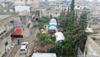 عائلة غنام في عزمارين السورية تعيش ألم الزلزال (عامر السيد علي/ العربي الجديد)