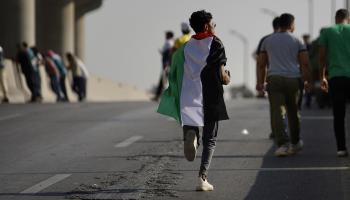 شاب في تظاهرات 20 أكتوبر 2023 في مصر لنصرة غزة (زياد أحمد/ Getty)