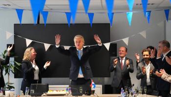حقق جيرت فيلدرز مفاجأة في الانتخابات الهولندية (كارل كورت/Getty)