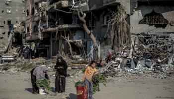الجوع يهاجم سكان غزة وسط ندرة السلع الغذائية (فرانس برس)