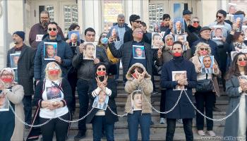 مسيرة لأهالي المعتقلين السياسيين في تونس-العربي الجديد