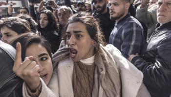 مواجهات بين المتظاهرين وقوات الأمن الفلسطيني في رام الله في 10 /1 /2024 (ماركو لونجاري/فرانس برس)