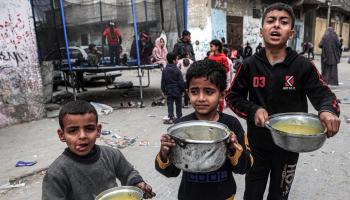 الجميع في غزة جائعون (سعيد الخطيب/فرانس برس)
