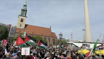 الآلاف شاركو بمظاهرة احتجاجاً على منع انعقاد مؤتمر فلسطين (العربي الجديد)