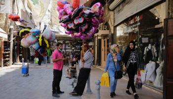 العيد غصّة في قاموس لبنانيين كثيرين (إبراهيم شلهوب/ فرانس برس)