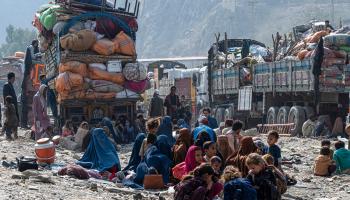 تعرض اللاجئون الأفغان لانتهاكات خلال مرحلة الترحيل الأولى (وكيل كوهسار/فرانس برس)