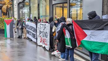 نشطاء ينددون بتمويل بنك باركليز الأسلحة لإسرائيل/ الأناضول