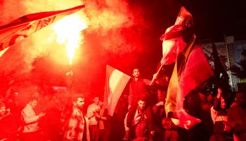 إيرانيون يحتفلون بقصف إيران الاراضي المحتلة في ساحة فلسطين بطهران، 14/4/2024 (فرانس برس)