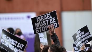 تظاهرة لطلاب جامعة نيويورك: "يجب التصدي لإسرائيل"، 22 إبريل 2024 (فاتح أكتاش/الأناضول)