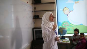 مدرسة وتلاميذ سوريون في تركيا (محمد الشامي/ الأناضول)