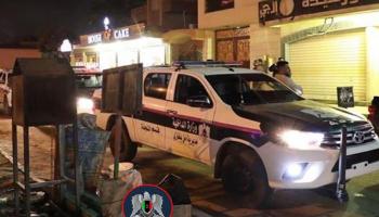 إغلاق مقاهي الشيشة في بنغازي تحسبا لفيروس كورونا (فيسبوك)