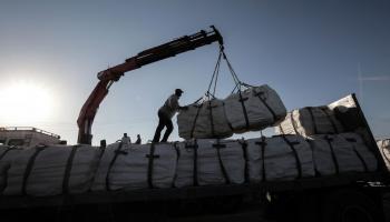 بضائع من مصر إلى غزة عبر رفح فرانس برس
