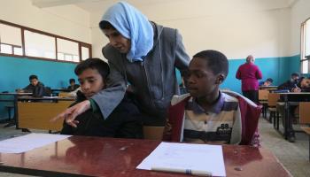 مدرسة وتلاميذ في ليبيا - مجتمع