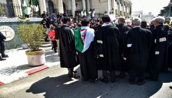 القضاة ينفذون إضراباً عاماً في الجزائر(رياض كرامدي/فرانس برس)