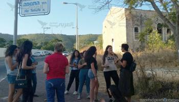 جولة للطالبات في قرية البصة الفلسطينية المهجرة (ناهد درباس)