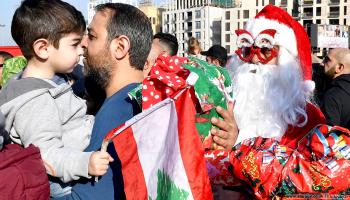بابا نويل في ساحة الشهداء- العربي الجديد
