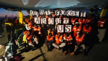 مهاجرون سريون على متن سفينة الإنقاذ سي ووتش 3(تويتر)