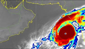 الإعصار المداري كيار يتشكل في بحر العرب (تويتر)