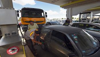 محطة وقود في تونس-اقتصاد-18-9-2016(فرانس برس)