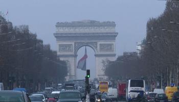 اعتماد نظام السير بالتناوب في باريس (فرانس برس)