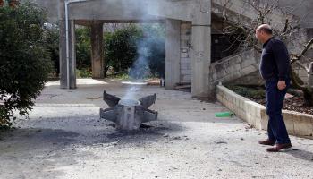 شظايا المواجهة الإيرانية-الإسرائيلية جنوب لبنان الشهر الماضي(علي ضيا/فرانس برس)
