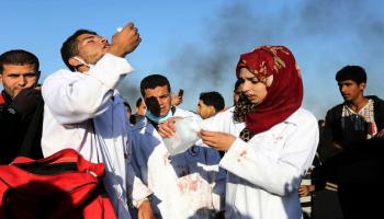 رزان النجار أول مسعفة ميدانية في غزة (تويتر)