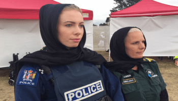 آلاف النساء ترتدين الحجاب في نيوزيلندا تضامنًا مع المسلمين