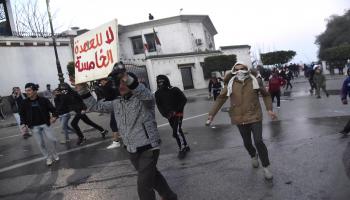 مظاهرات الجزائر (RYAD KRAMDI/AFP/Getty Images)