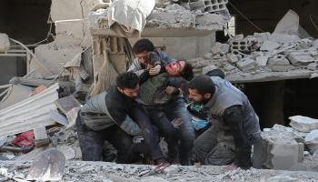 سورية/سياسة/قصف الغوطة/(عبدالمومن عيسى/فرانس برس)